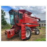 1987 1660 Case IH Combine - 2 Wheel Drive w/Corn & Grain Heads