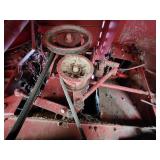 1987 1660 Case IH Combine - 2 Wheel Drive w/Corn & Grain Heads
