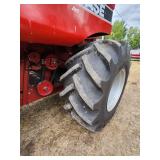1987 1660 Case IH Combine - 2 Wheel Drive w/Corn & Grain Heads
