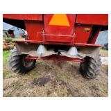 1987 1660 Case IH Combine - 2 Wheel Drive w/Corn & Grain Heads