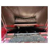 1987 1660 Case IH Combine - 2 Wheel Drive w/Corn & Grain Heads