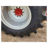 1987 1660 Case IH Combine - 2 Wheel Drive w/Corn & Grain Heads