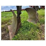 JD 4 bottom Moldboard Plow