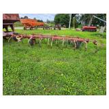 IH 45 Vibra Shank Field Cultivator with Spring Tines