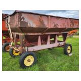 200 Bushel Gravity Wagon