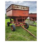 Farm King Gravity Wagon 250 bushel