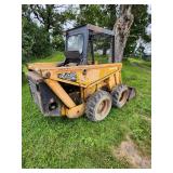 Mustang 445 Skid Steer Loader with Bucket Attachment