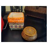 Assorted Metal & Wood Decor Pieces