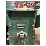 Gas Powered Chipper/Shredder Gas Powered Chipper/Shredder