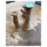 Adjustable Jacks (2) Adjustable Jacks (2)