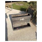 Goat/Pig Feeder Goat/Pig Feeder