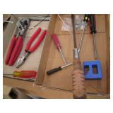 Paint sponges, stir sticks, screwdr... Paint sponges, stir sticks, screwdr...