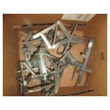 Box of misc metal traps... Box of misc metal traps...