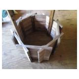 Wood outdoor Wishing Well flower pl... Wood outdoor Wishing Well flower pl...