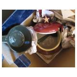 Happy Trails Chili pot with lid, bo... Happy Trails Chili pot with lid, bo...
