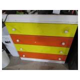 Vintage hardwood 4-drawer baby chan... Vintage hardwood 4-drawer baby chan...