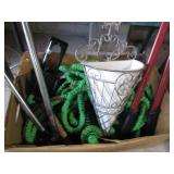 Mini chainsaw, manual sprayer, gard... Mini chainsaw, manual sprayer, gard...