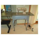 Vintage Wood Sewing machine table w... Vintage Wood Sewing machine table w...