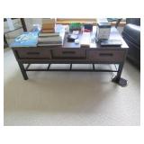 Beautiful dark tone hardwood 6-draw... Beautiful dark tone hardwood 6-draw...