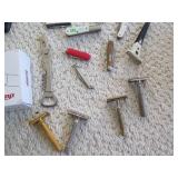 Lot of vintage knives and razors, a... Lot of vintage knives and razors, a...