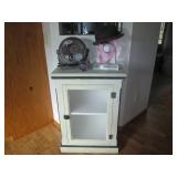 Vintage Whitewash style wood cabine... Vintage Whitewash style wood cabine...
