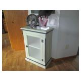 Vintage Whitewash style wood cabine... Vintage Whitewash style wood cabine...