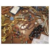 Large lot of fine costume jewlery... Large lot of fine costume jewlery...