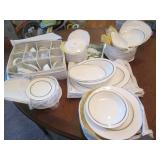 Set of Fukagawa and Bone china in z... Set of Fukagawa and Bone china in z...