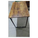 Wood Top Metal Base Worktable, has a side pocket (29.5" x 31.5" x 20") Wood Top Metal Base Worktable, has a side pocket (29.5" x 31.5" x 20")
