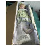 Vintage porcelain heritage signatur...