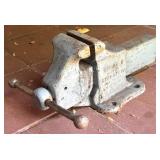 Reed No 104 1/2R Bench Vise / Heavy Duty Tool