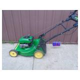 John Deere self propelled. Used condition. Tested & works. As shown. John Deere self propelled. Used condition. Tested & works. As shown.