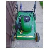 John Deere self propelled. Used condition. Tested & works. As shown. John Deere self propelled. Used condition. Tested & works. As shown.