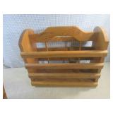 (F-2) 2 Wood Magazine Racks / Holde... (F-2) 2 Wood Magazine Racks / Holde...
