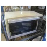 (G-1) Assorted Kitchen Appliances... (G-1) Assorted Kitchen Appliances...