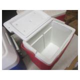 (BSB) 3 Coleman Coolers... (BSB) 3 Coleman Coolers...