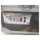 (D-2) Locking Camo Aluminum Padded ... (D-2) Locking Camo Aluminum Padded ...