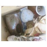(F-2) Assorted Vintage Decor Vases ... (F-2) Assorted Vintage Decor Vases ...