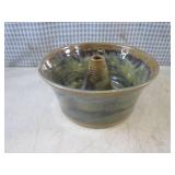 (FS) Pottery Cake Mold 7" W x 3 1/4... (FS) Pottery Cake Mold 7" W x 3 1/4...