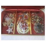 (BS) Assorted Fashion Jewelry... (BS) Assorted Fashion Jewelry...