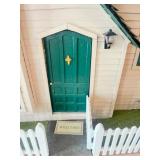 Detailed Wooden Victorian Dollhouse with Furniture and Accessories Detailed Wooden Victorian Dollhouse with Furniture and Accessories