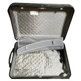 Set of 3 Hard Shell American Tourister Suitcases with Handles Set of 3 Hard Shell American Tourister Suitcases with Handles