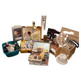 Extensive Art Supplies Collection with Paints, Brushes, Oil Pastels and Cases Extensive Art Supplies Collection with Paints, Brushes, Oil Pastels and Cases