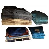 Collection of Bath Mats, Towels, and Assorted Linens Collection of Bath Mats, Towels, and Assorted Linens