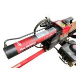 Yard Machines 21 Ton Log Splitter with Briggs & Stratton Engine Yard Machines 21 Ton Log Splitter with Briggs & Stratton Engine