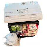 FoodSaver V850 Vacuum Sealer with Bags, Rolls, and Accessories FoodSaver V850 Vacuum Sealer with Bags, Rolls, and Accessories