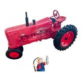 Set of 2 Farmall Die-Cast Tractor Models with Farmer Figures Set of 2 Farmall Die-Cast Tractor Models with Farmer Figures
