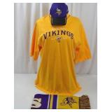 Minnesota Vikings Shirt XL, Cap, and Scarf Set NFL Licensed Minnesota Vikings Shirt XL, Cap, and Scarf Set NFL Licensed