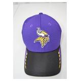 Minnesota Vikings Shirt XL, Cap, and Scarf Set NFL Licensed Minnesota Vikings Shirt XL, Cap, and Scarf Set NFL Licensed