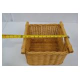 Set of 4 Wicker Storage Baskets with Fabric Liners Set of 4 Wicker Storage Baskets with Fabric Liners